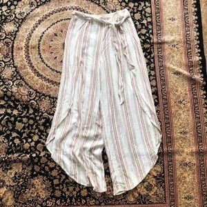 NWT American Rag Tulip Beach Boho Slit Leg Pant